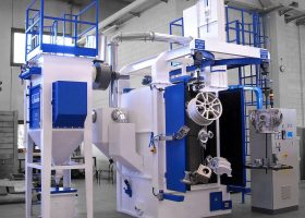 汽車輪轂應(yīng)該選擇吊鉤式拋丸機(jī)